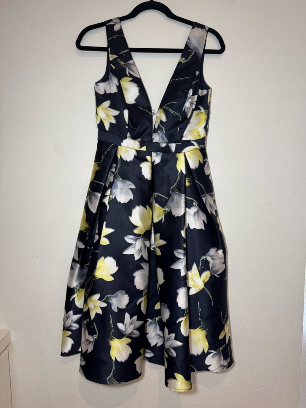a'gaci Black Floral V-Neck Fit & Flare Midi Dress - Yellow & White Flowers